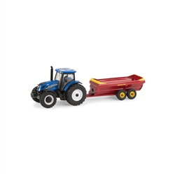 1:64 New Holland T6.165 Tractor with V-Tank Spreader