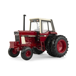 1:32 IH 1086 Tractor