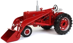 1:16 Farmall 400 Tractor with Loader and Chains